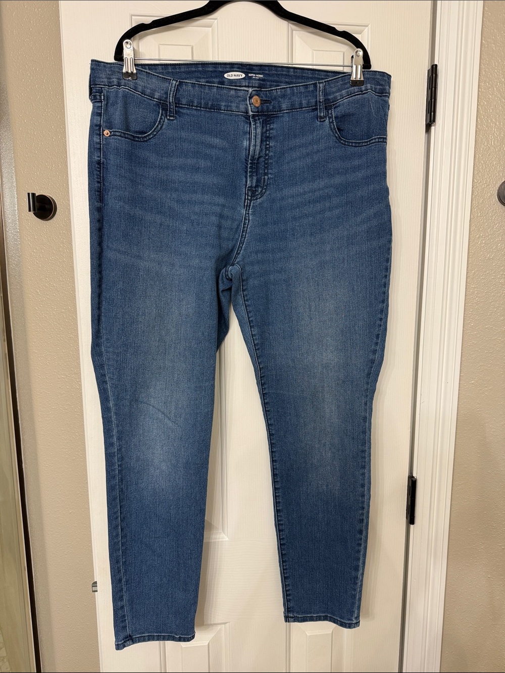 Old navy Women's Medium Blue Skinny Jeans